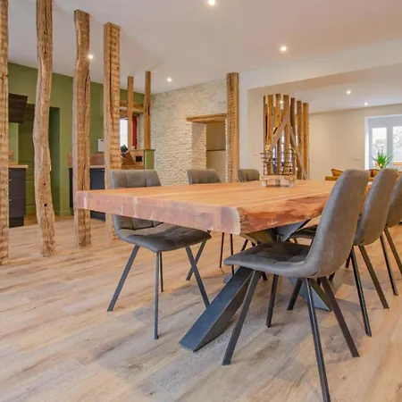 Escale En Champagne 펜션 Proverville